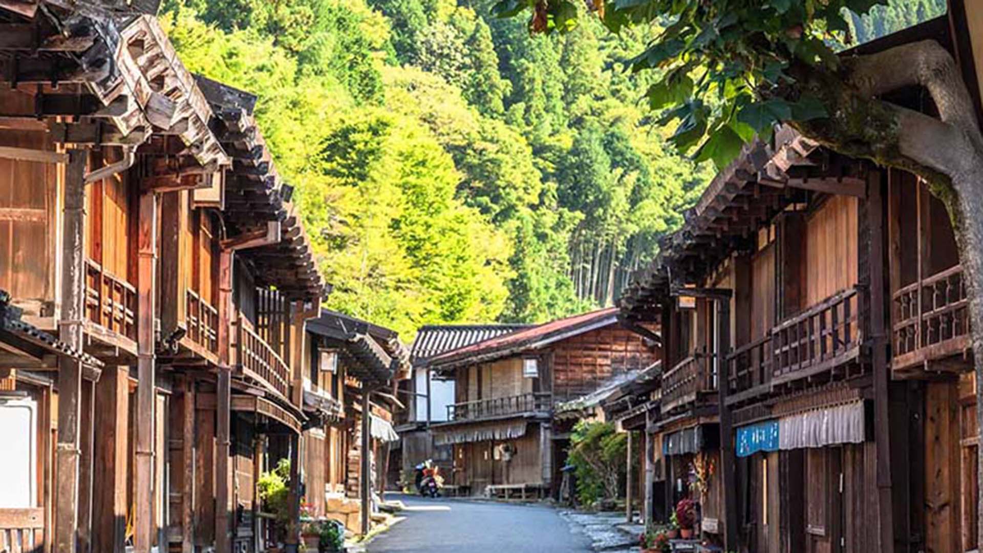 Tsumago-juku  、Magome-juku  and Toki outlet Day Tour From Nagoya station